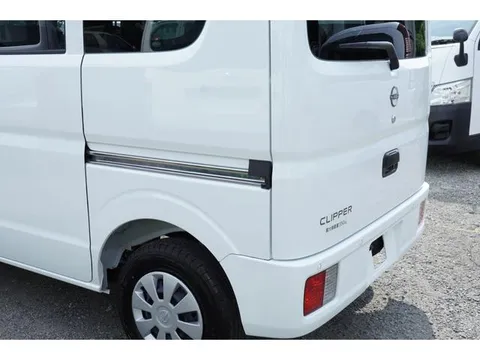 Nissan Clipper