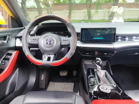 MG MG5