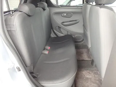 Subaru R2