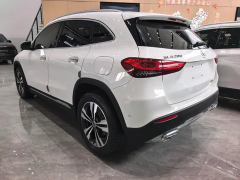 Mercedes-Benz GLA-Class