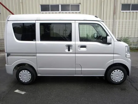 Mitsubishi Minicab Van
