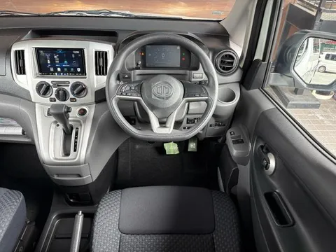 Nissan Vanette