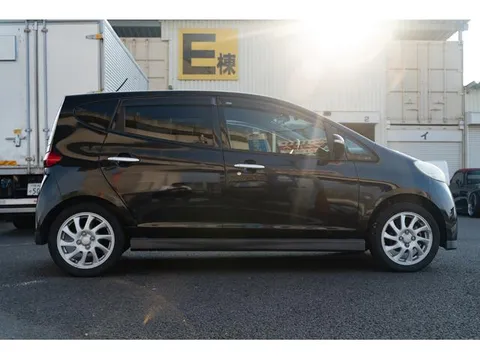 Daihatsu Sonica