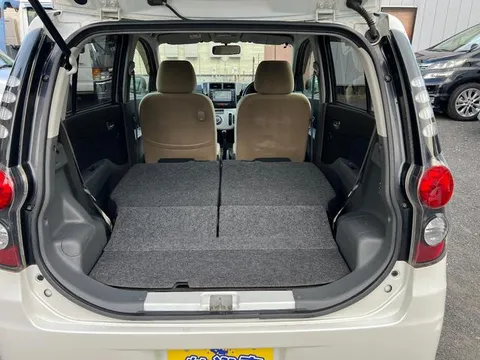 Daihatsu Mira Custom