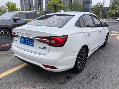 Roewe i5