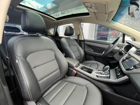 Geely Emgrand GS