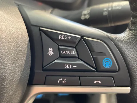 Mitsubishi eK X