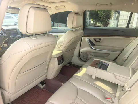 Roewe 950