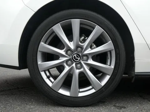Mazda MAZDA3 Sedan