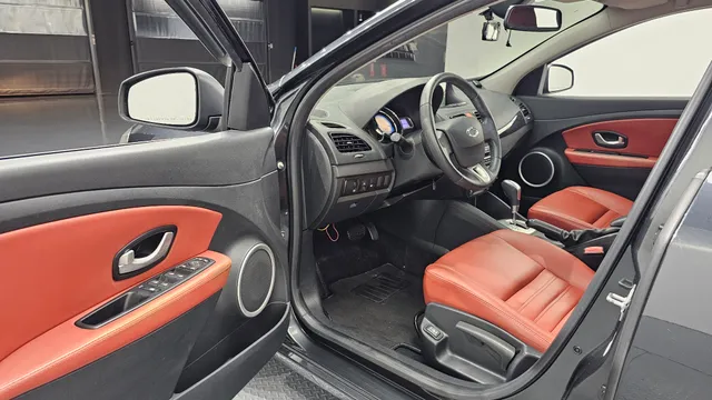 Renault SM3