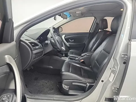 Renault SM3