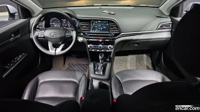 Hyundai Elantra (Avante)