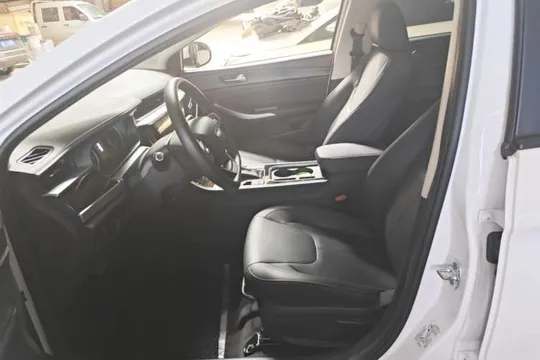 Chery Arrizo 5