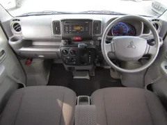Mitsubishi Minicab Van