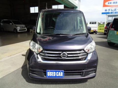 Nissan Dayz Roox