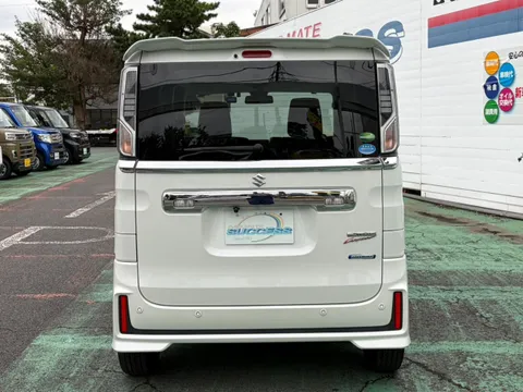 Suzuki Spacia Custom