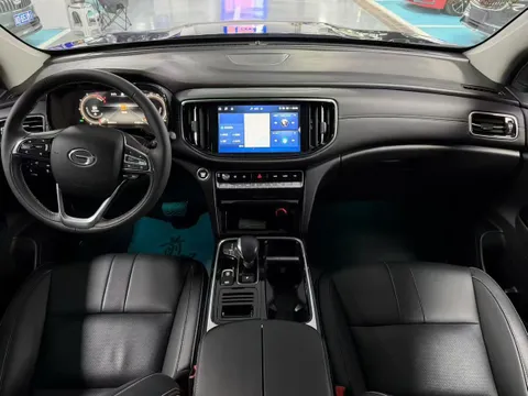 Gac GS8