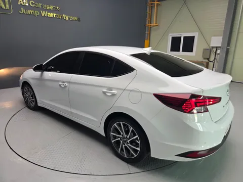 Hyundai Elantra (Avante)