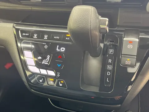 Mitsubishi eK X