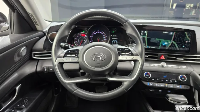Hyundai Elantra (Avante)