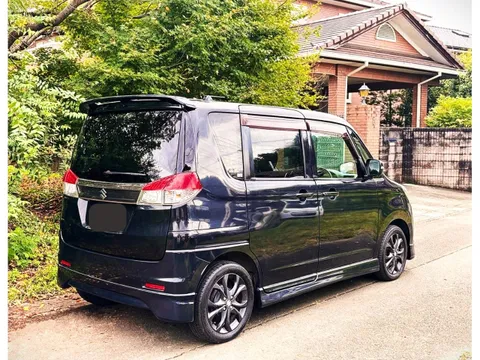 Suzuki Solio