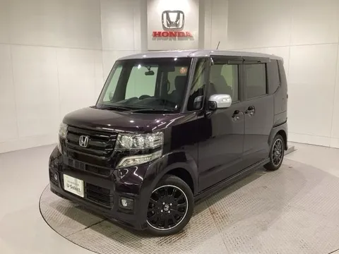 Honda N-BOX Custom