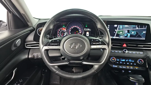 Hyundai Elantra (Avante)