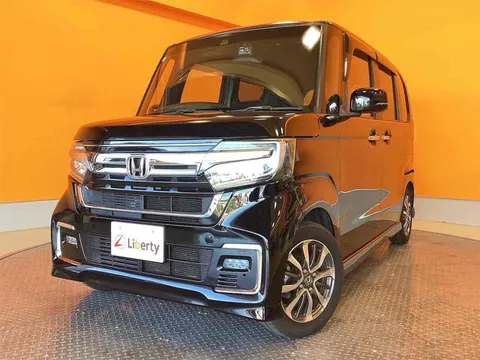 Honda N-BOX Custom