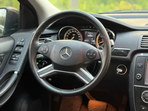 Mercedes-Benz R-Class