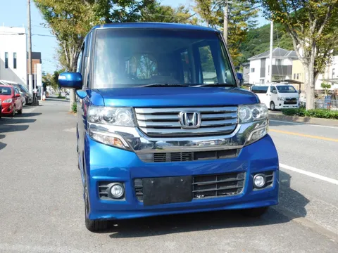 Honda N-BOX Custom