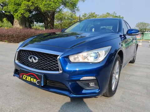Infiniti Q50L