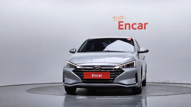 Hyundai Elantra (Avante)