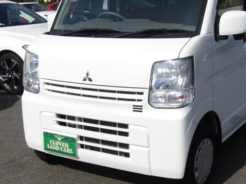 Mitsubishi Minicab Van