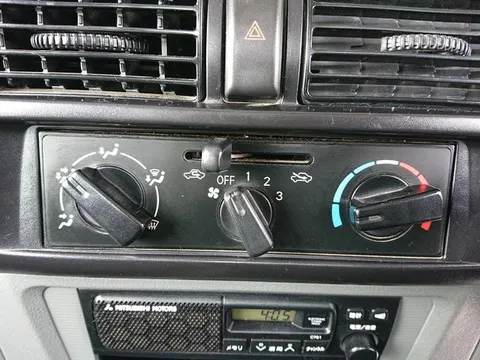 Mitsubishi Minicab Truck