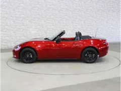 Mazda MX-5 (Roadster)