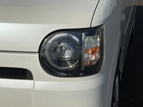 Daihatsu Mira Tocot