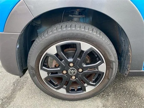 Toyota Pixis Joy