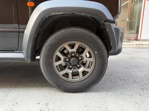 Suzuki Jimny Sierra