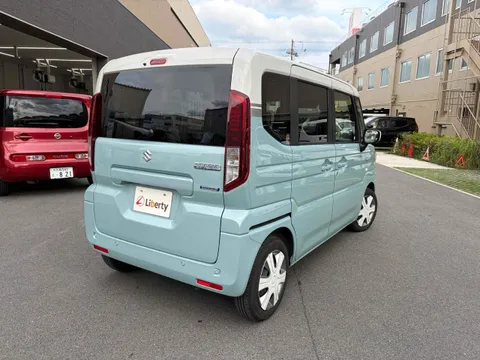 Suzuki Spacia