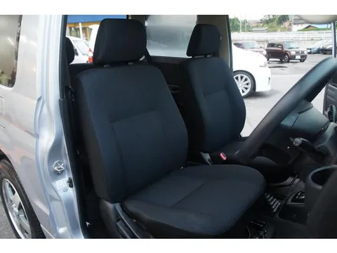 Nissan KIX