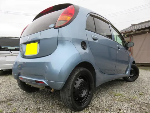 Mitsubishi I
