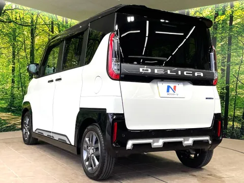 Mitsubishi Delica Mini