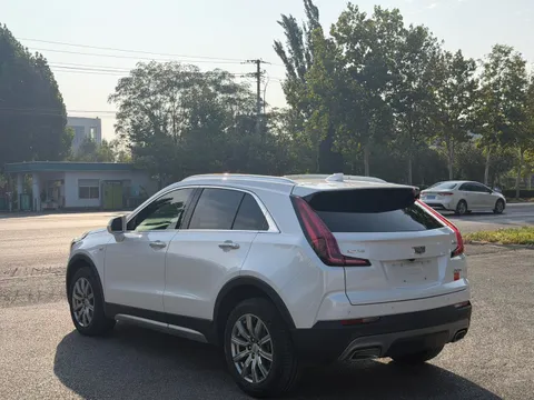 Cadillac XT4