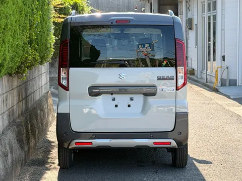 Suzuki Spacia Gear
