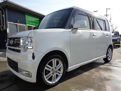Toyota Pixis Space