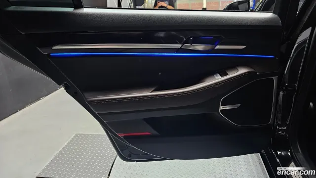 Genesis G90 (EQ900)
