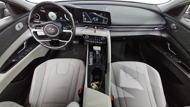 Hyundai Elantra (Avante)
