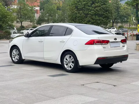 Kia K4