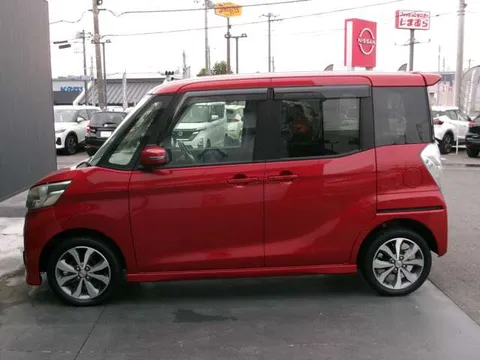 Nissan Dayz Roox