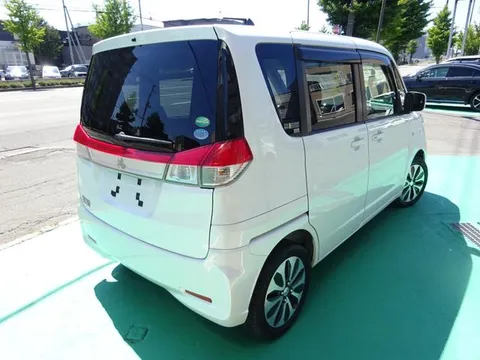 Mitsubishi Delica D:2